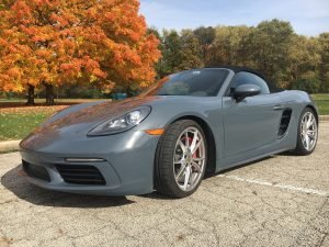 2017 Porsche 718 Boxster S ditches the 3.4-liter flat-six engine for a 2.5-liter turbo flat-four cylinder to boost performance and efficiency. It gets broader wheels, fenders, air intakes and a host of sophisticated mechanical upgrades. (Robert Duffer/Chicago Tribune/TNS)