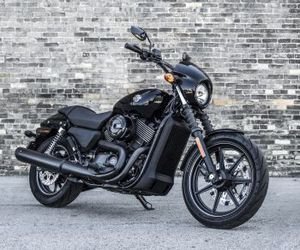 Harley-Davidson does smaller with the new 2014 Street 750. Credit: Harley-Davidson 