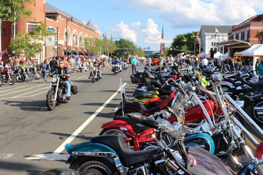 Motorcyclists ride into Middletown Motorcycle Mania last August. Bud Wilkinson / Republican-American    